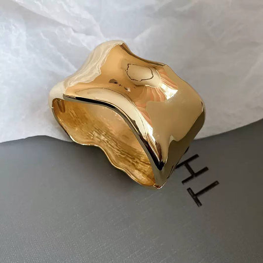 Trendy Shein Style Chinese Gold Bracelet    S1