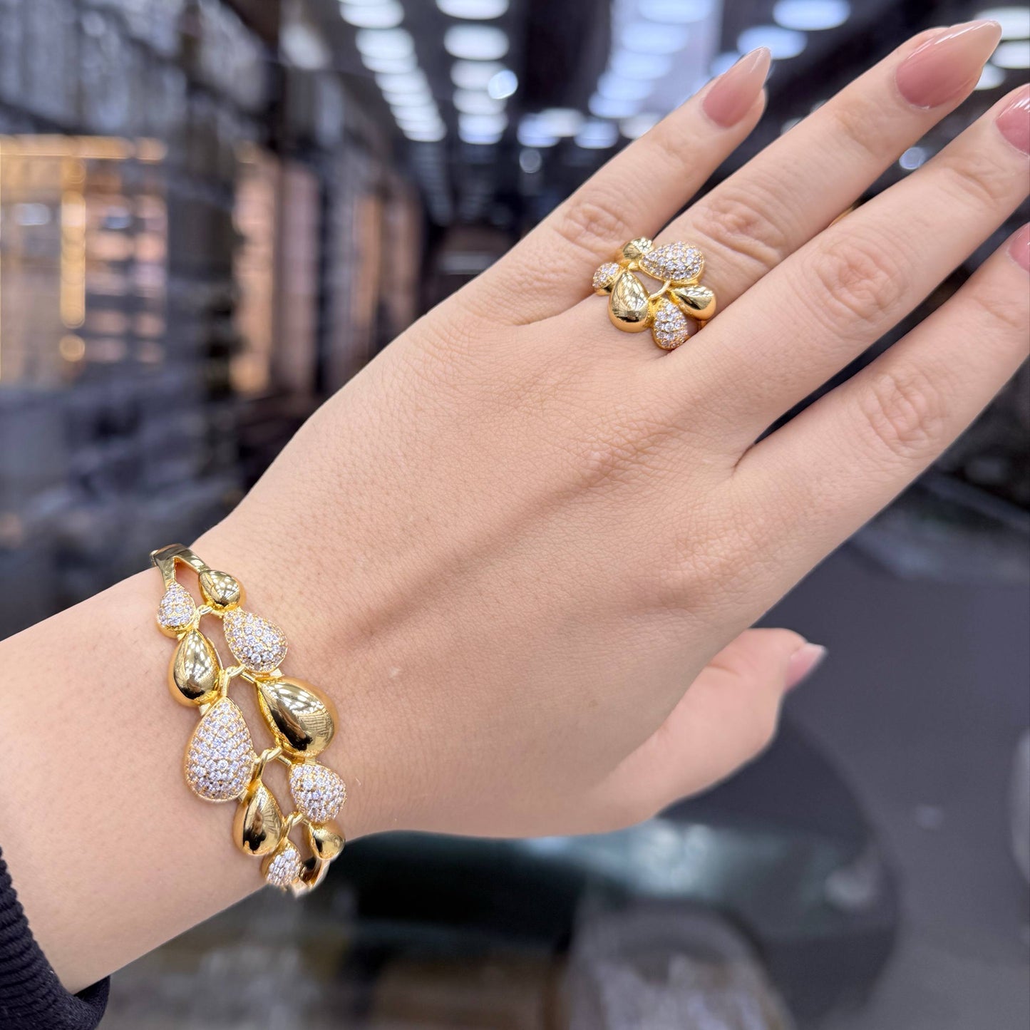 Bracelet & Ring Set Chinese Gold with Zircon Stones    S1