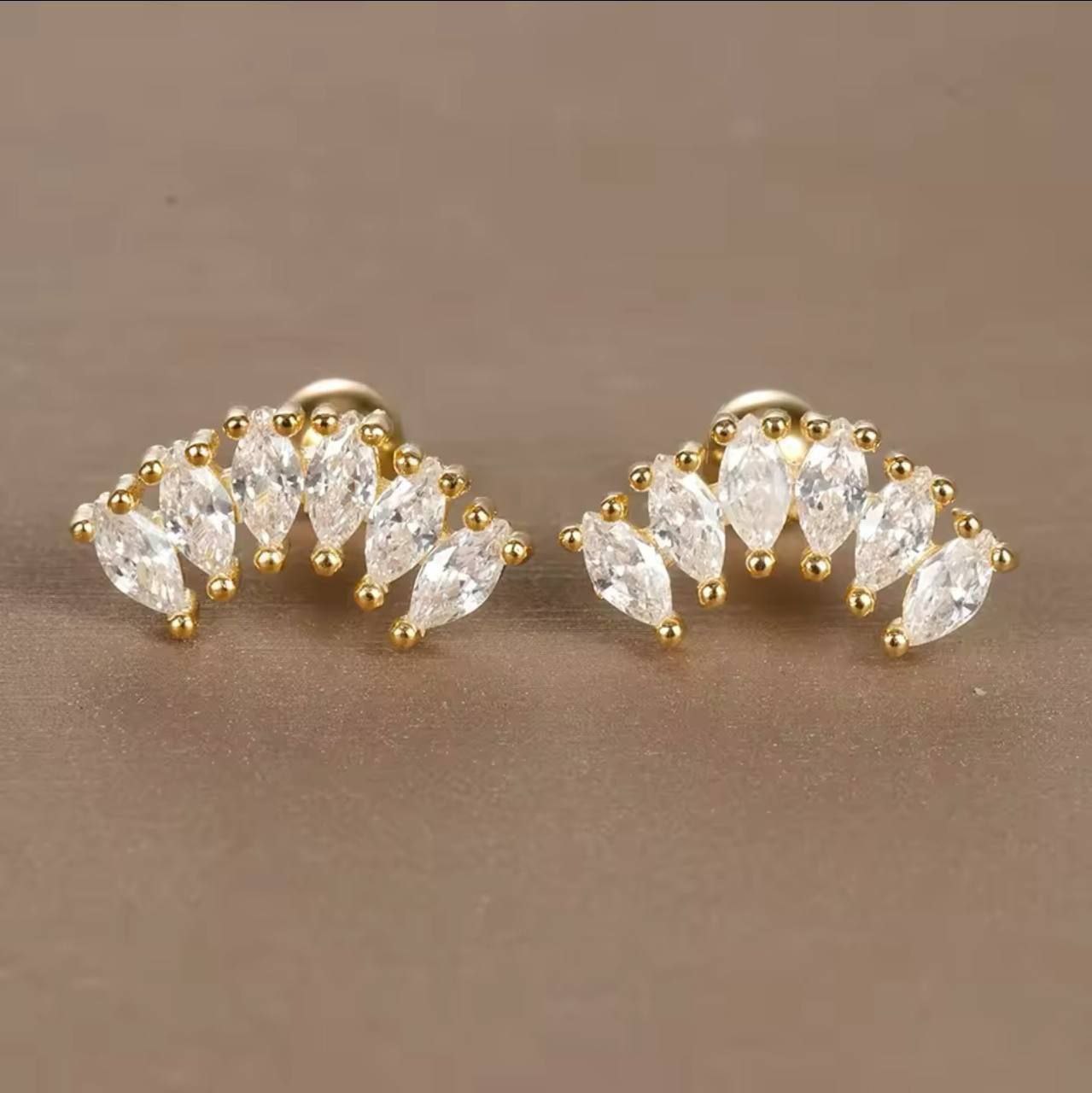 Ball Back Piercing Stainless Steel 316 Bar with Zircon Stones     S1