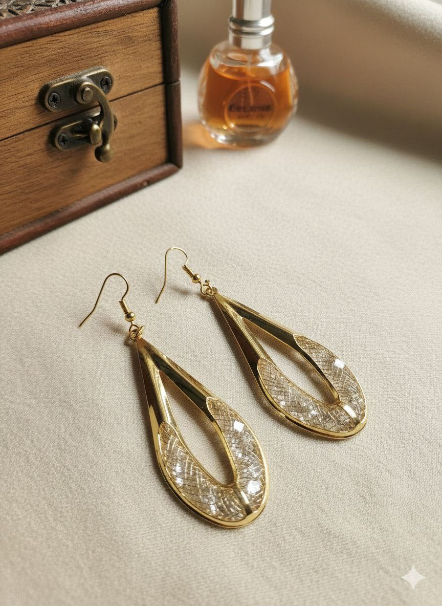 Unique Crystal Accessory Earrings     S2