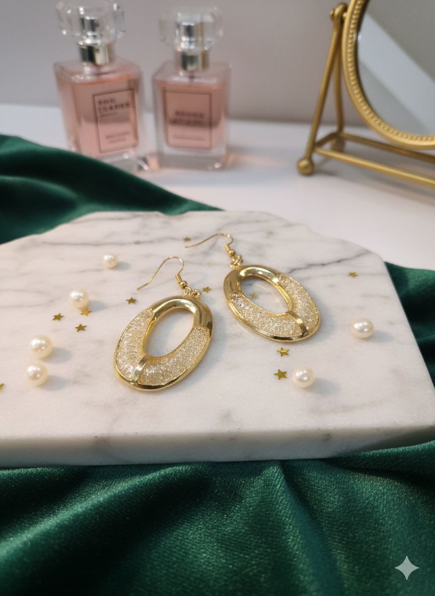 Unique Crystal Accessory Earrings    S2