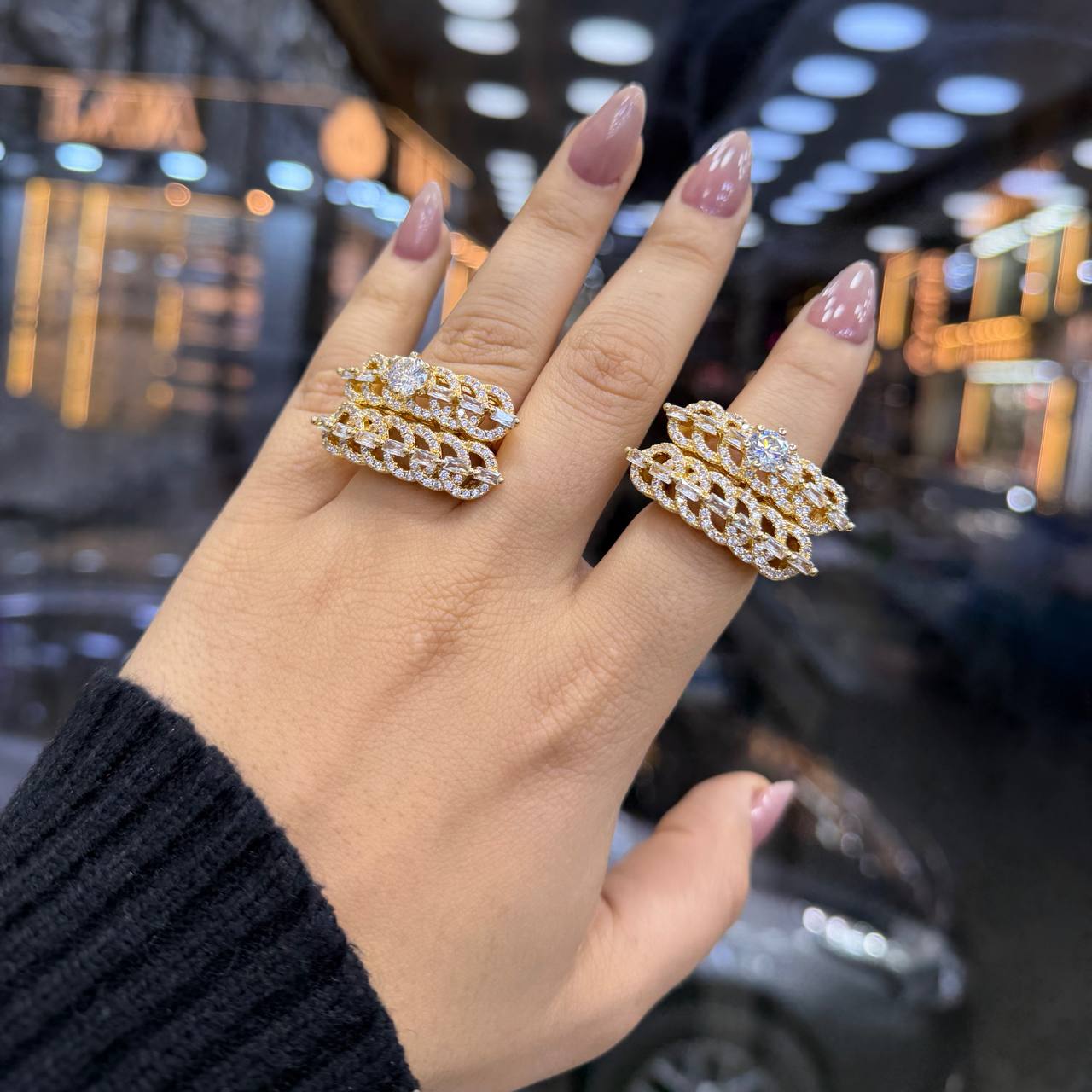 Chinese Gold Twin Rings with Zircon Stones     S1