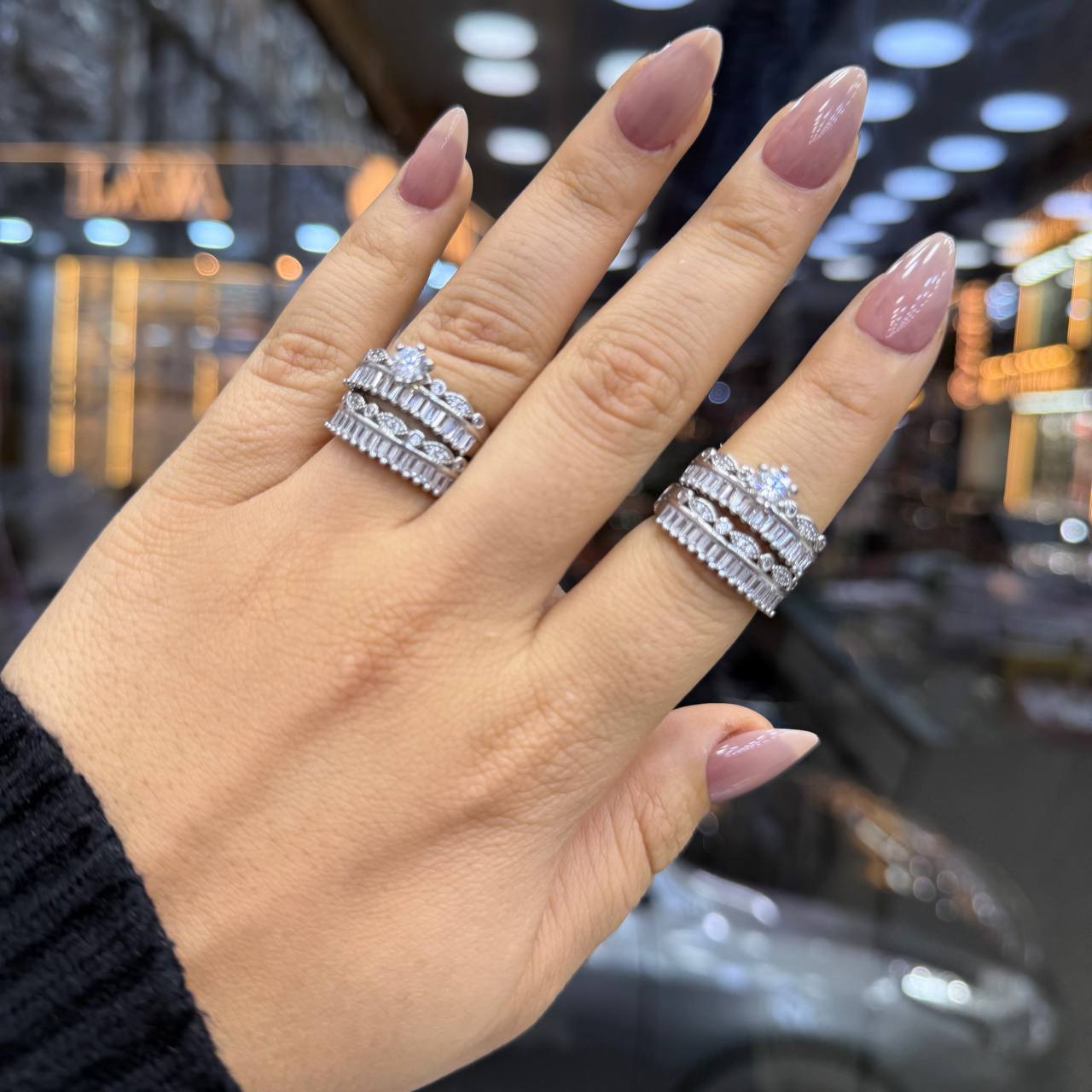 Chinese Gold Twin Rings with Zircon Stones    S1