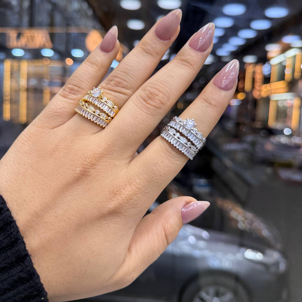 Chinese Gold Twin Rings with Zircon Stones    S1