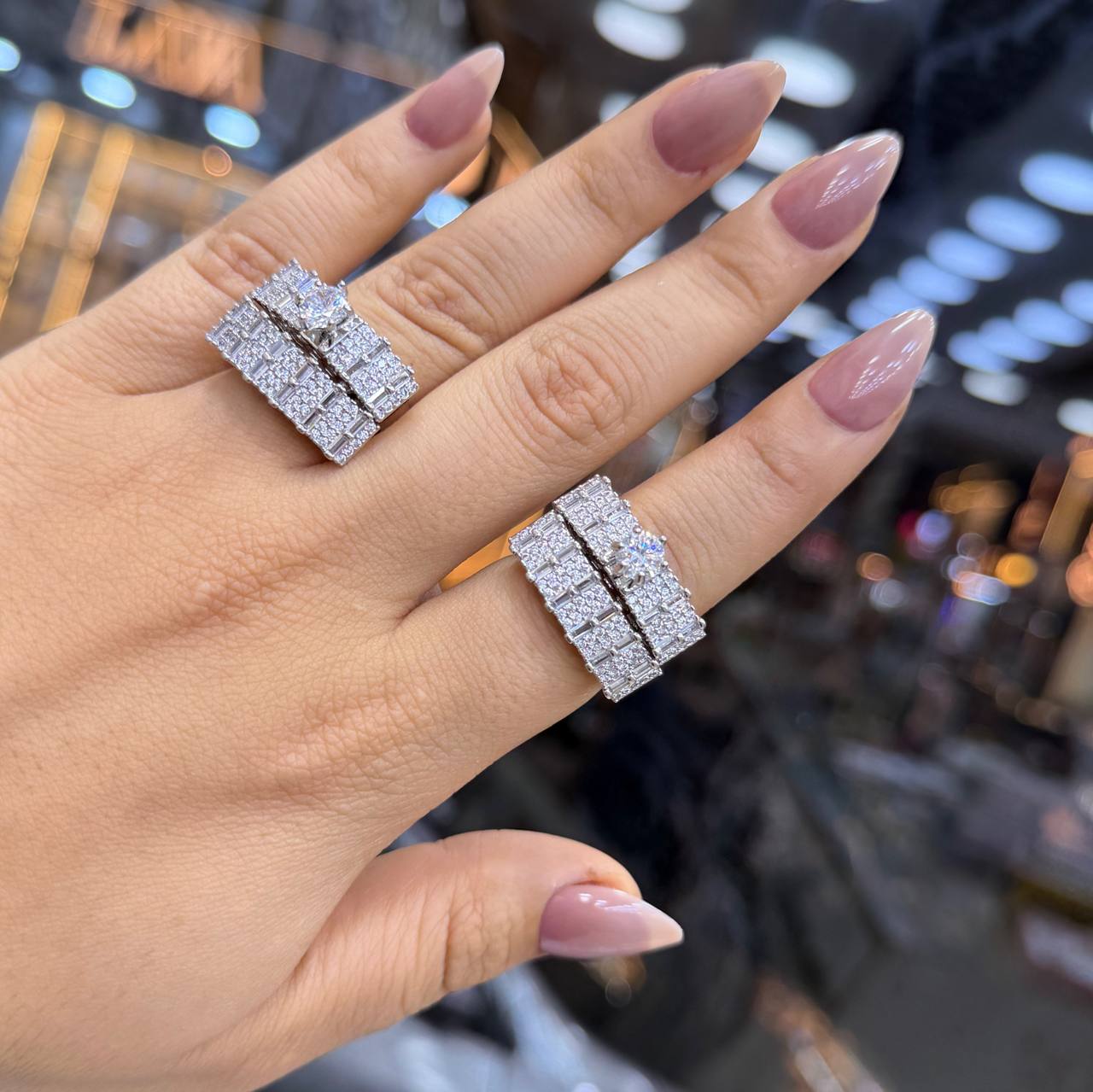 Chinese Gold Twin Rings with Zircon Stones     S1