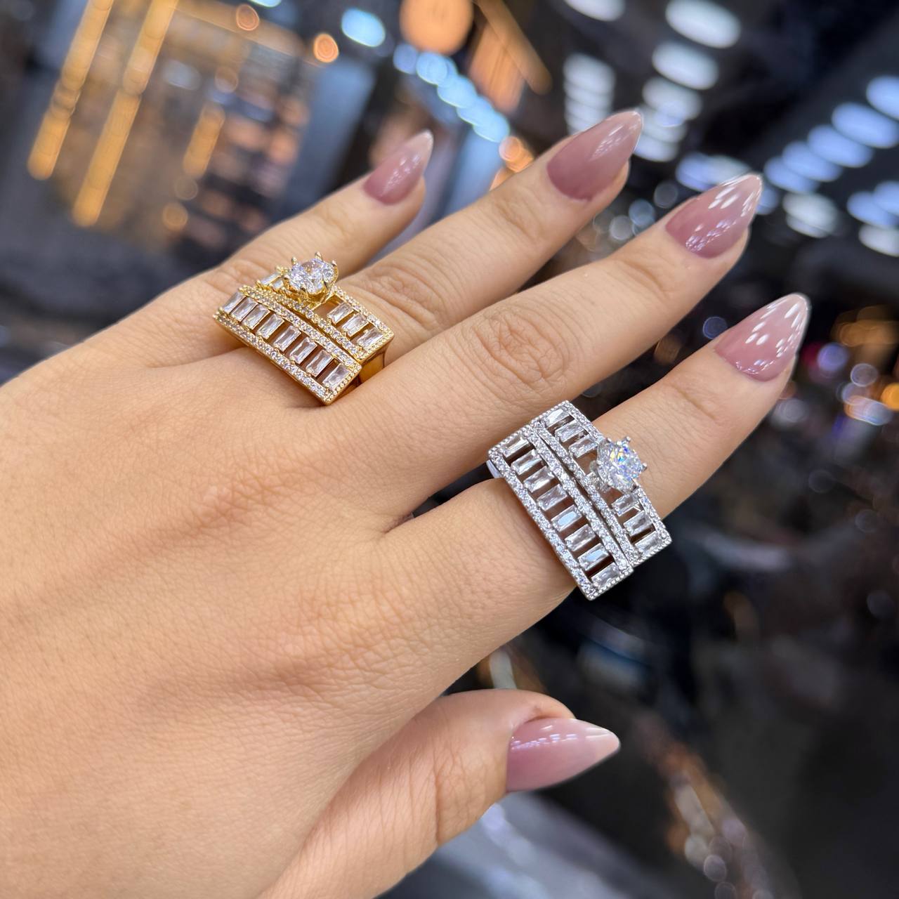 Chinese Gold Twin Rings with Zircon Stones    S1