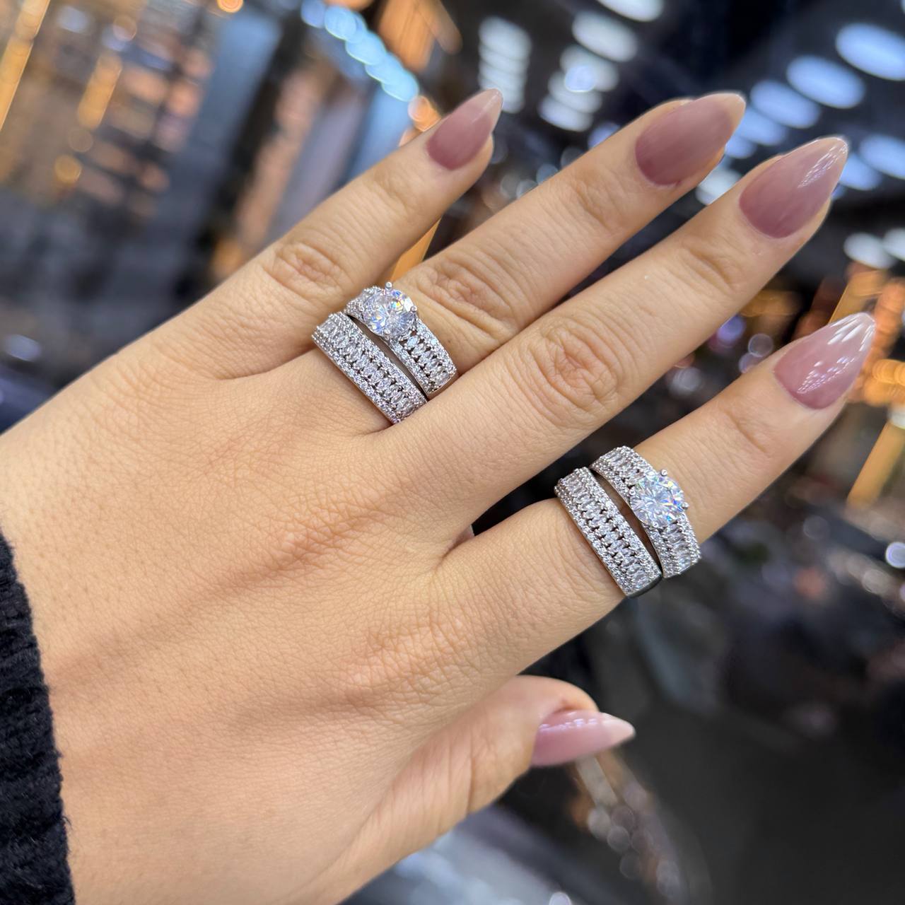 Chinese Gold Twin Rings with Zircon Stones    S1