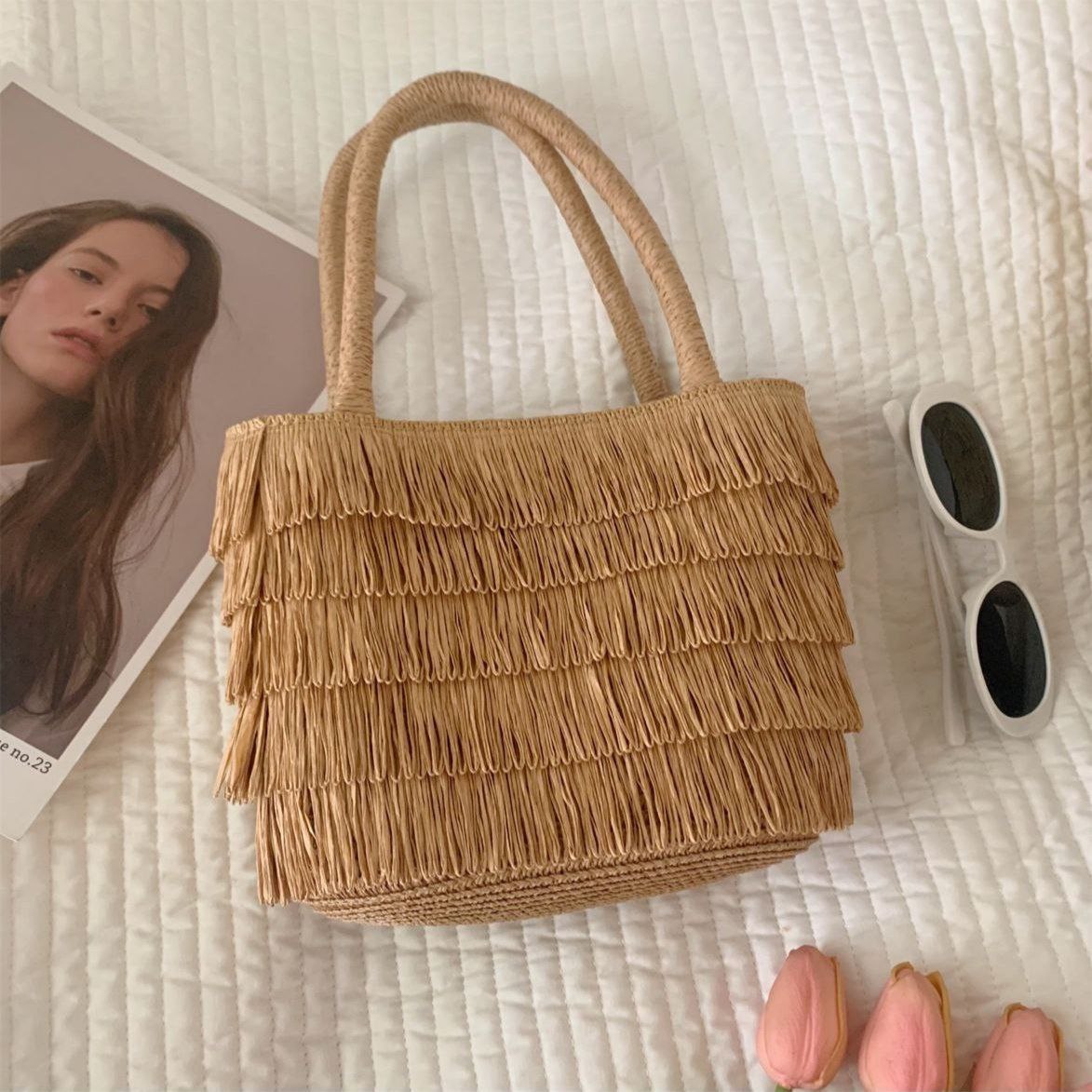 Woven Straw Bag with Inner Lining and Drawstring   S1