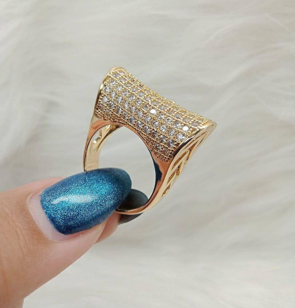 Chinese Gold Handbag Ring with Zircon Stones   S1