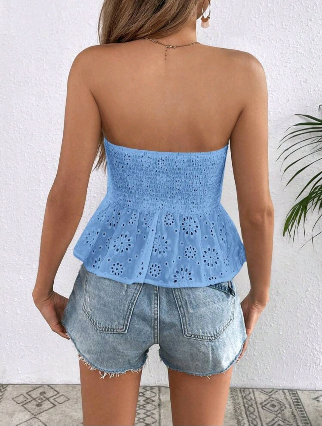 Product Name:
SHEIN VCAY Women’s Elegant Summer Strapless Top with Floral Embroidered Hem